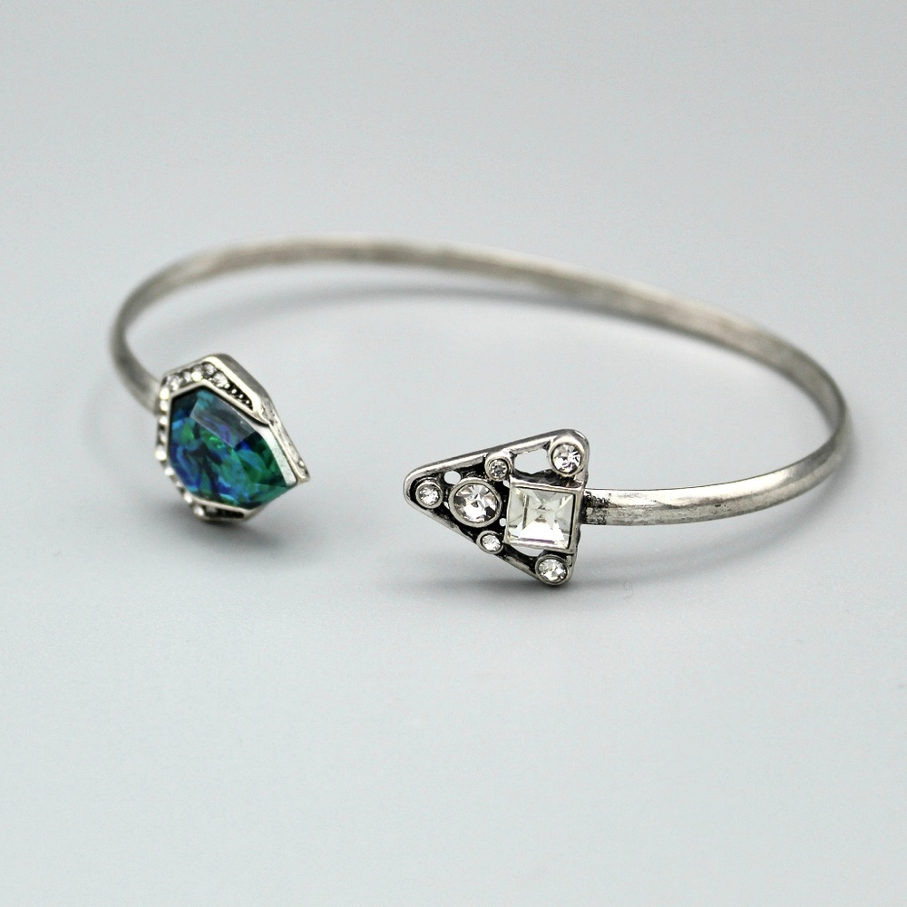 Crystal cuff bracelet - Picture 4 of 5
